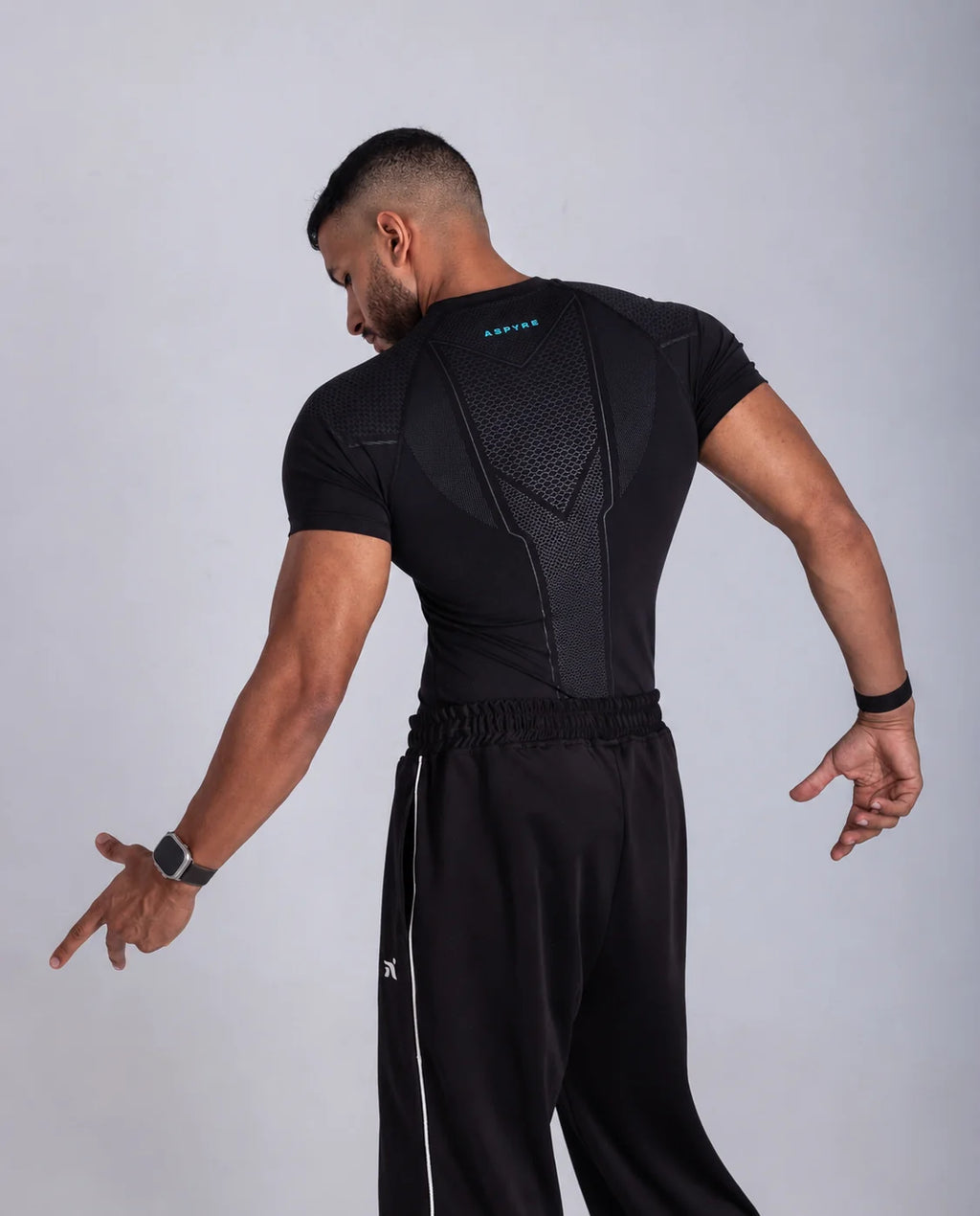 Legacy Muscle Fit T