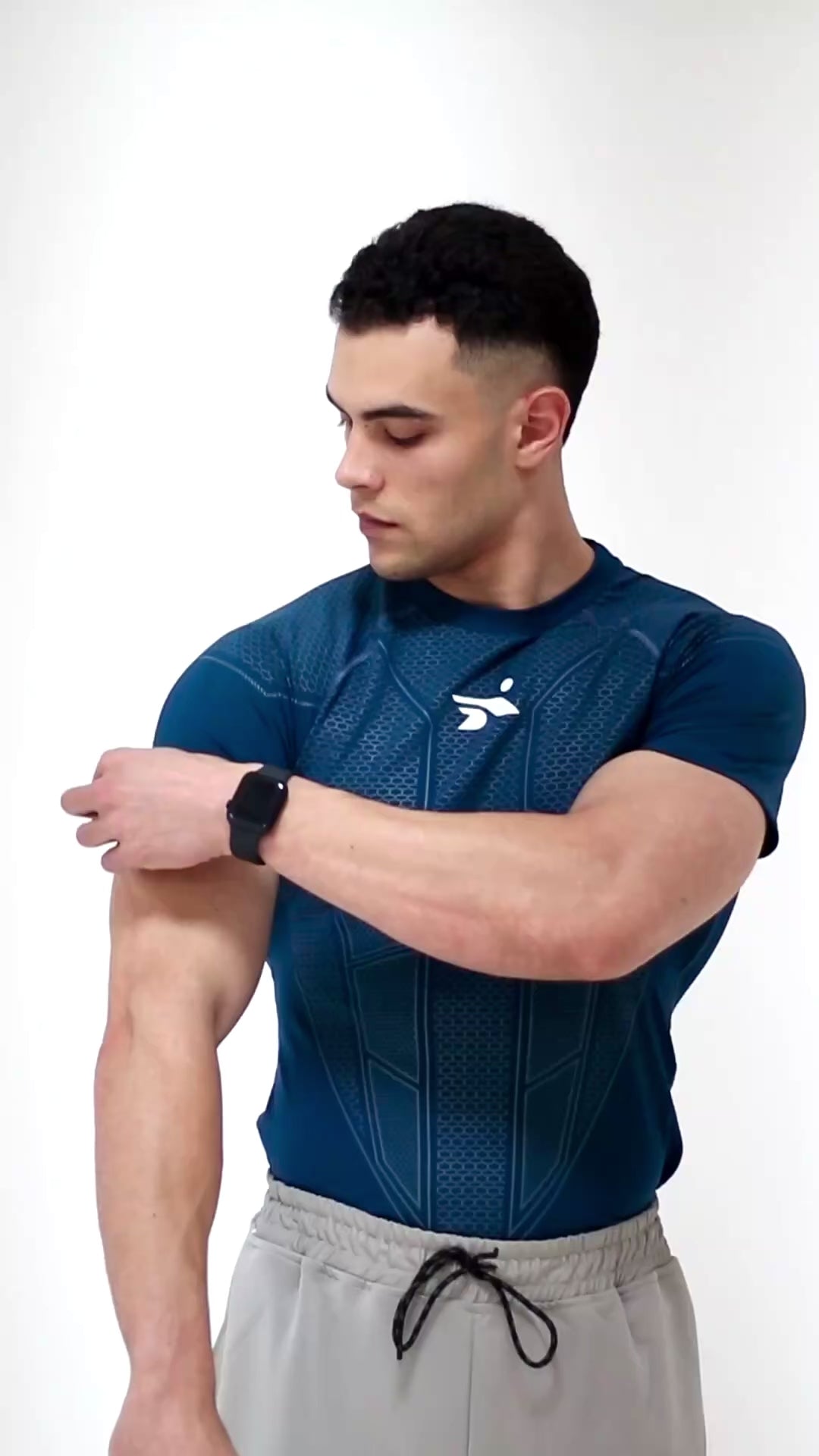 Legacy Muscle Fit T - Blue video